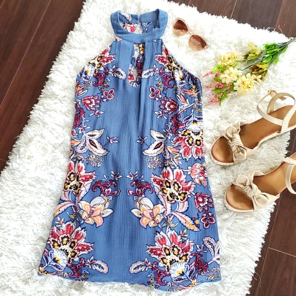 Trixxi Tunic Mini Dress Size Medium Blue Floral Print Chocker Neckline Flowy